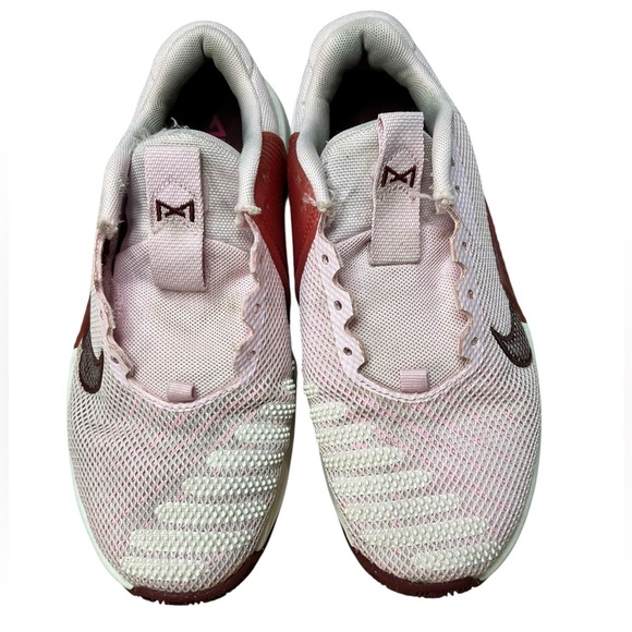Nike Women’s  Metcon 9 "Pink Foam Dark Team Red" sneakers - Size 6 - Picture 3 of 8